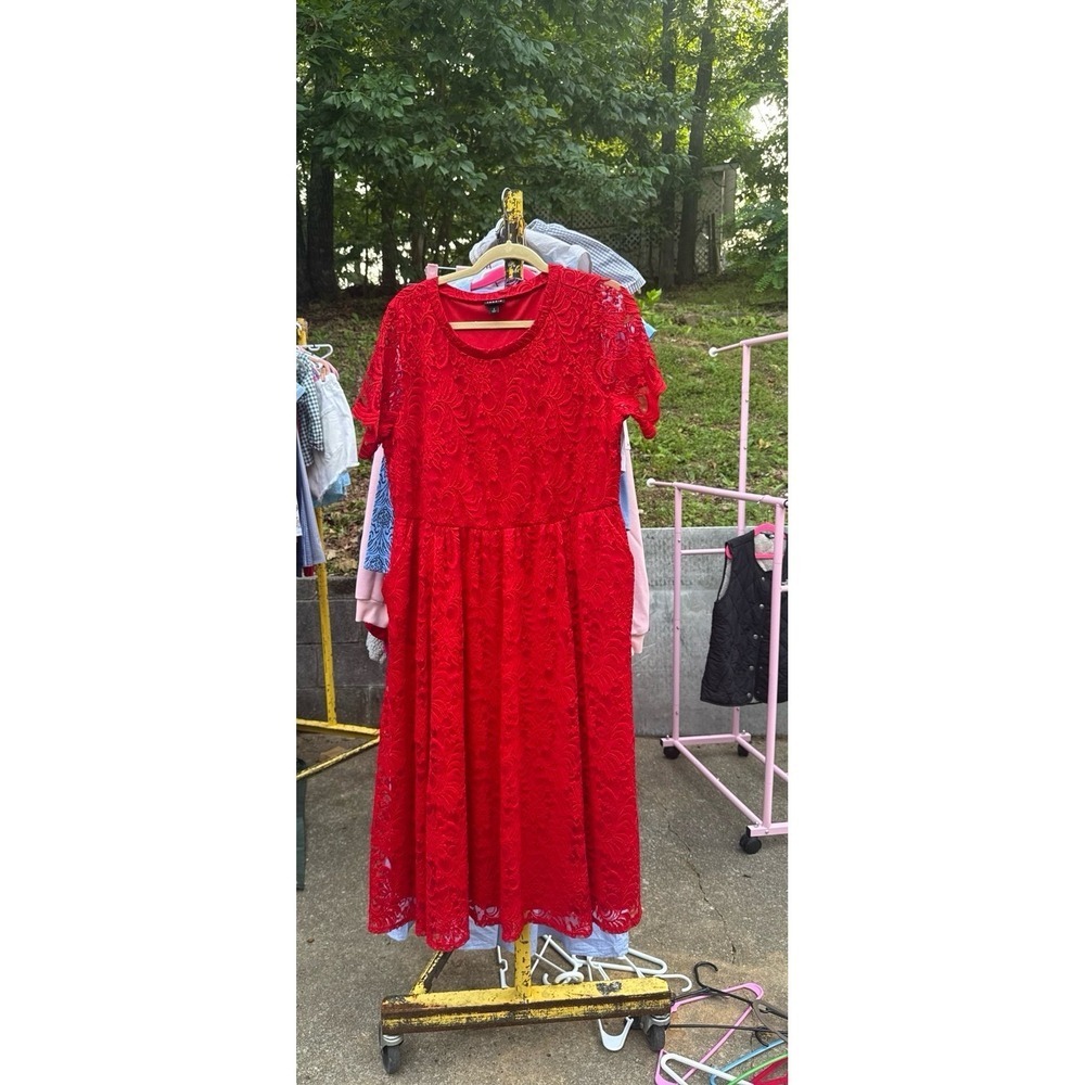 Torrid Red Lace Short Sleeve Midi Dress Pockets Plus Size 2 2X Floral Scoop Neck